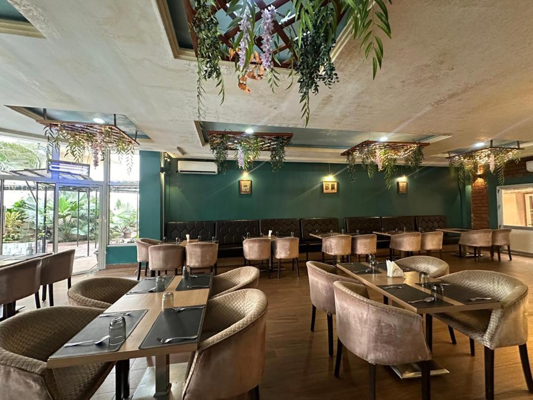Hotel Belle Vie Kinshasa Kültér fotó