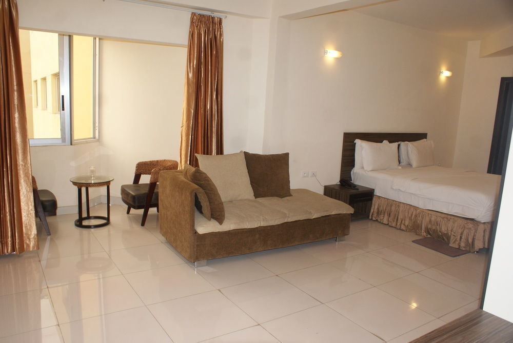 Hotel Belle Vie Kinshasa Kültér fotó